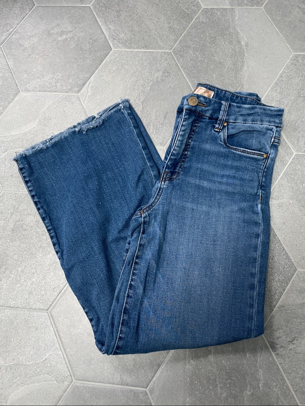 KUT from the Kloth High-Rise Wide-Leg Jeans – Size 0 – Raw Hem
